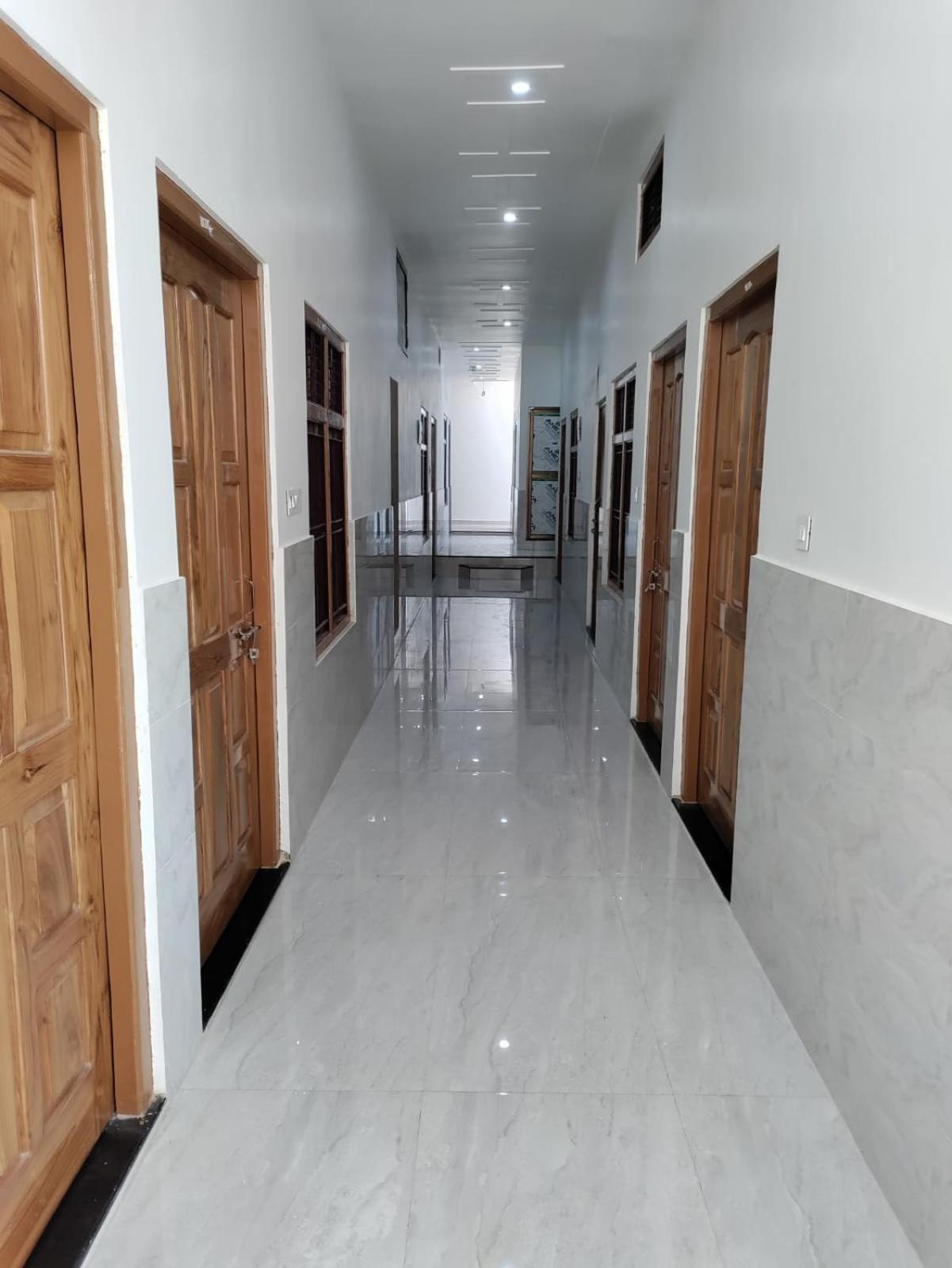 Onlystay The Ashoka Palace Near Ram Mandir Ayodhya Εξωτερικό φωτογραφία