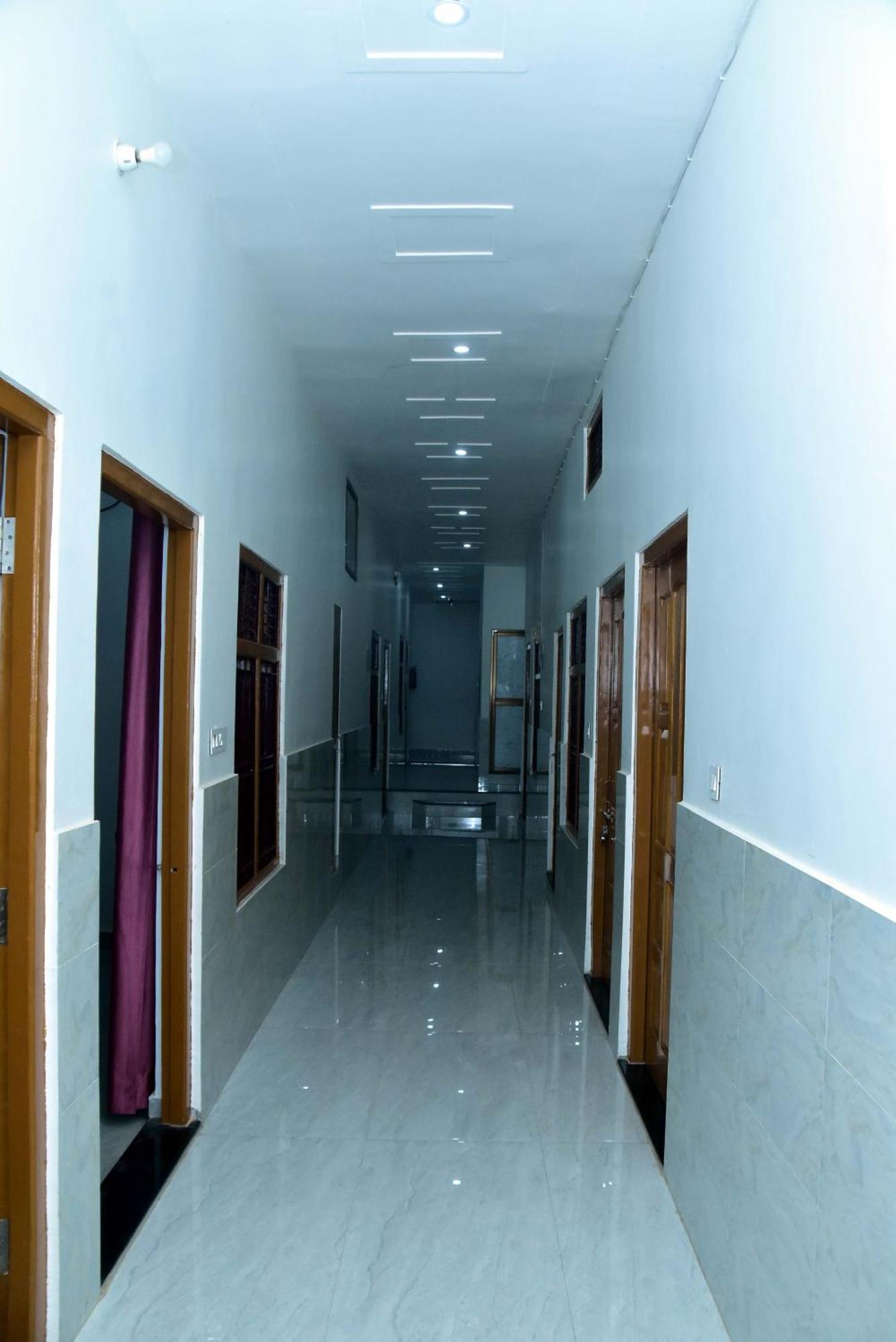 Onlystay The Ashoka Palace Near Ram Mandir Ayodhya Εξωτερικό φωτογραφία